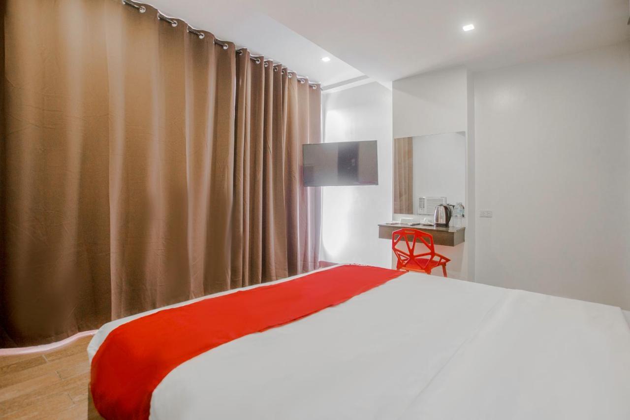 Oyo 637 Fox Hotel Quezon City Exteriér fotografie