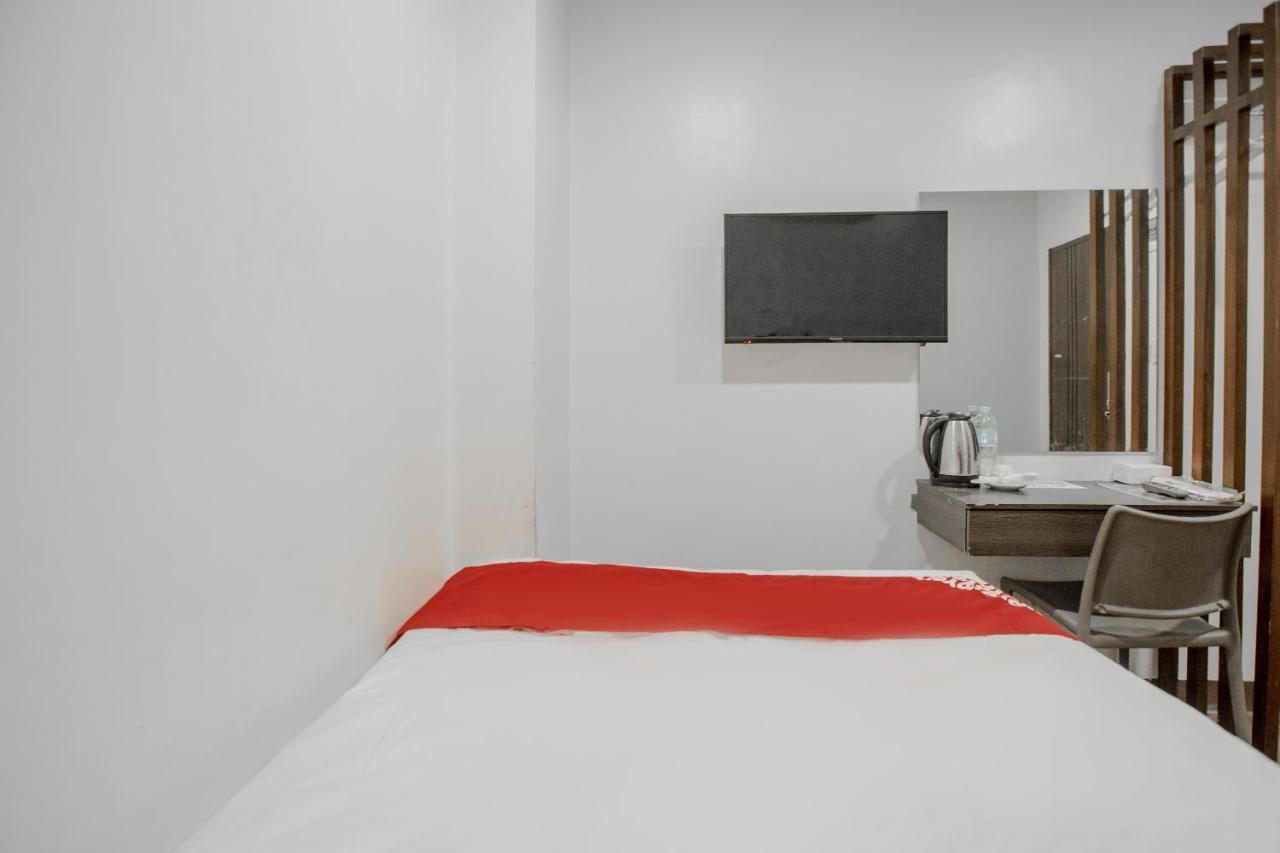 Oyo 637 Fox Hotel Quezon City Exteriér fotografie