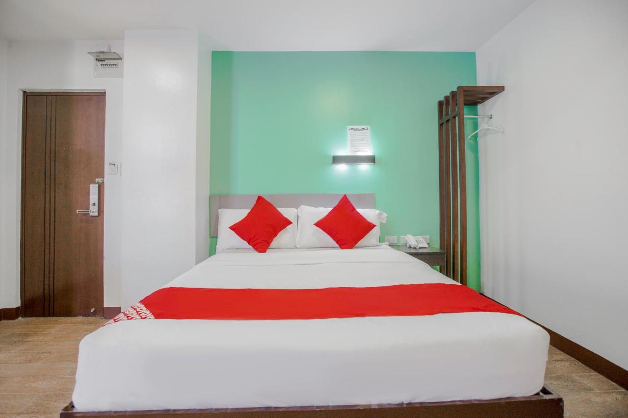 Oyo 637 Fox Hotel Quezon City Exteriér fotografie