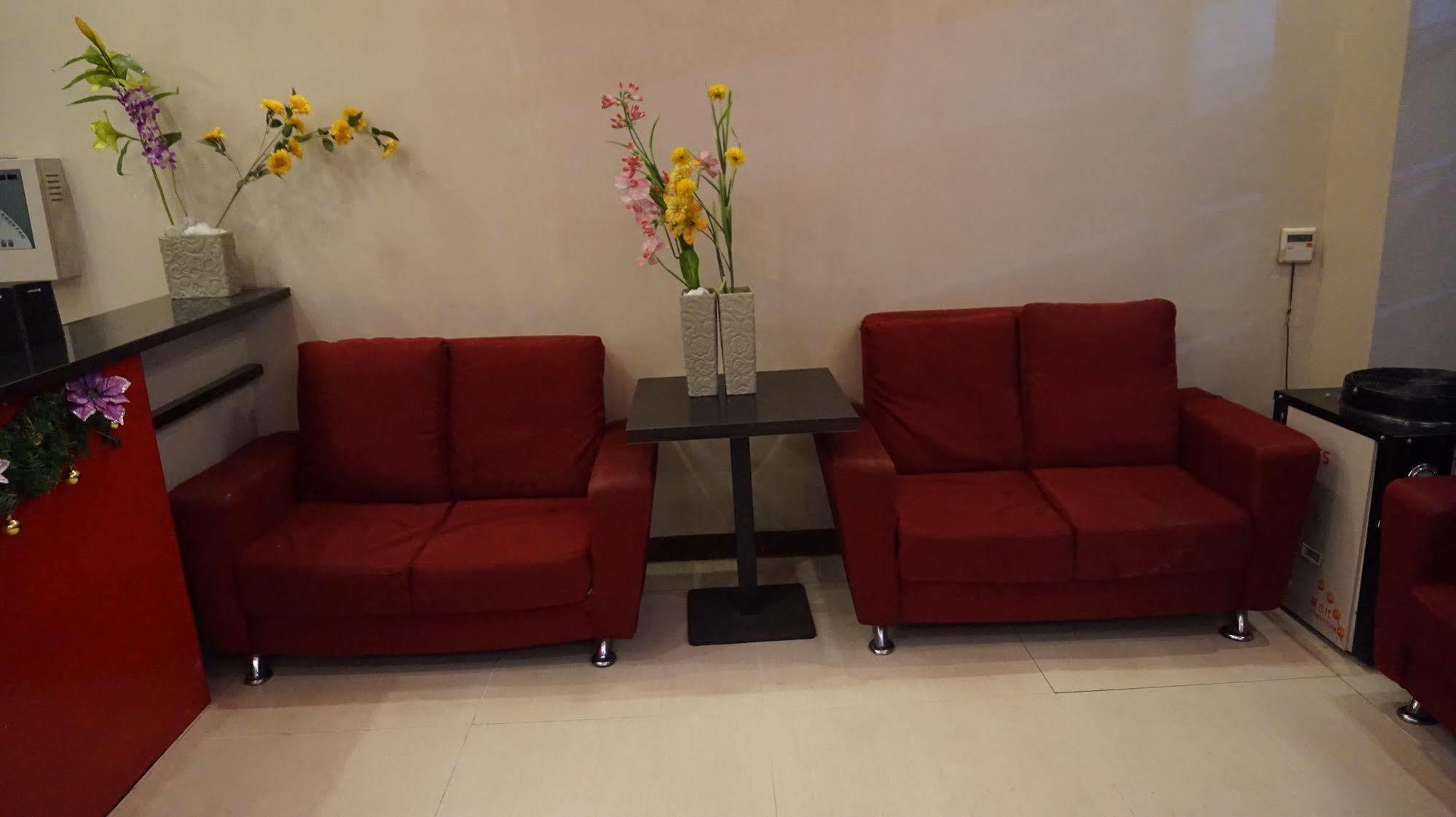 Oyo 637 Fox Hotel Quezon City Exteriér fotografie